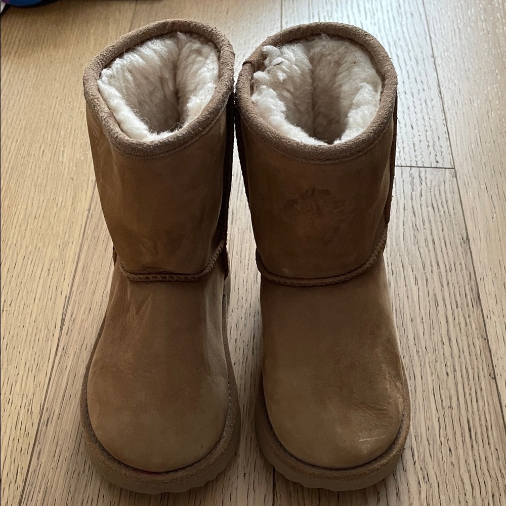 UGG Classic Tan Boots with Shearling